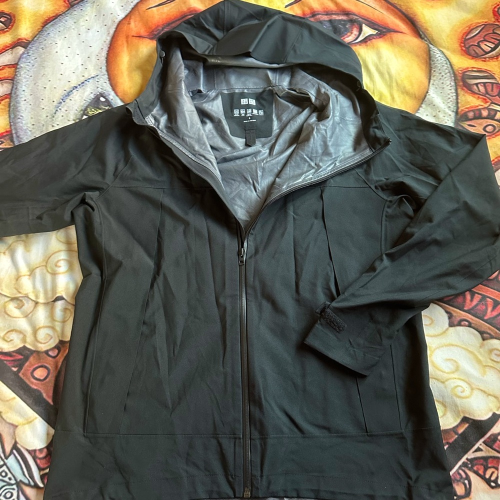 Uniqlo Weather Resistant Jacket